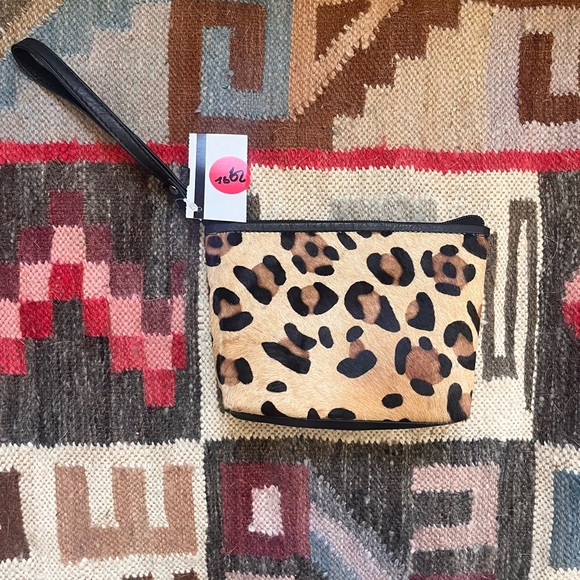 π·οΈππ totw β’ leopard print black leather calf skin wristlet - Picture 6 of 9
